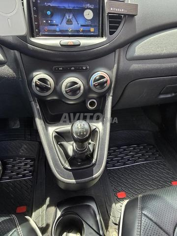 هيونداي i10 بنزين يدوية 2017 في طنجة - 2