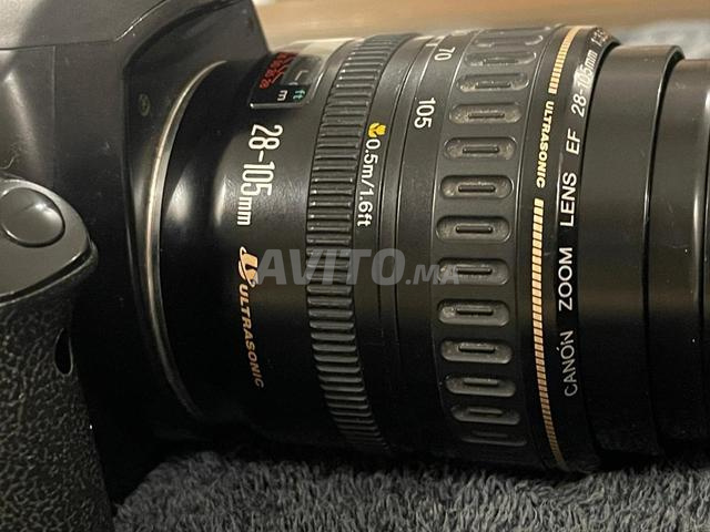 Canon avec objectif et sac