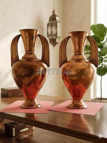 زوج من المزهريات العملاقة من النحاس المطروق 56 سم