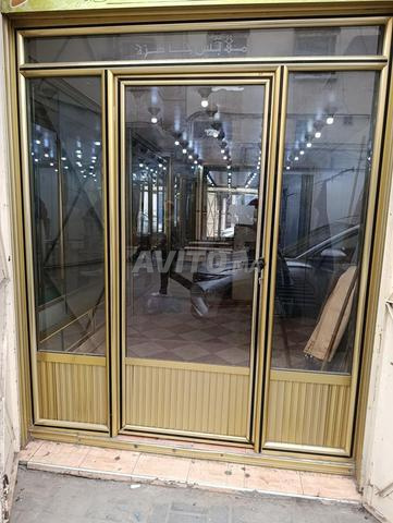 Vitrine pour magasins - 2