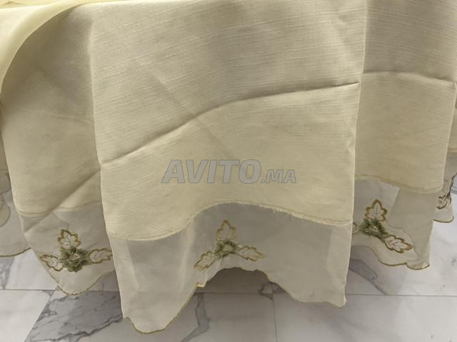 Nappe avec 11 serviettes - 2