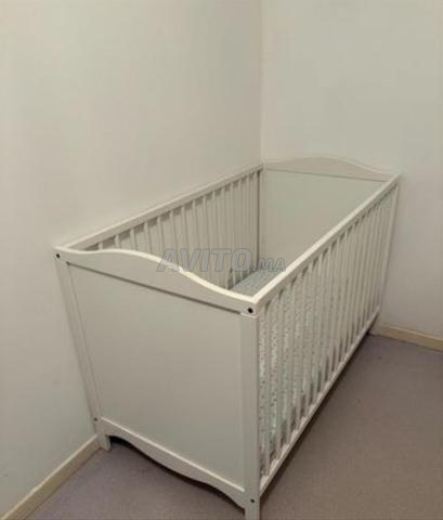 سرير أطفال مع مرتبة 125/64 به 3 مستويات