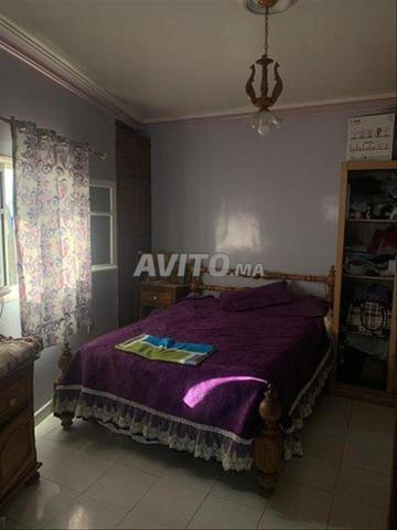 A vendre Lit double et sommier en bois