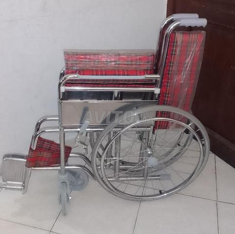 Fauteuil roulant peu utilisé - 2