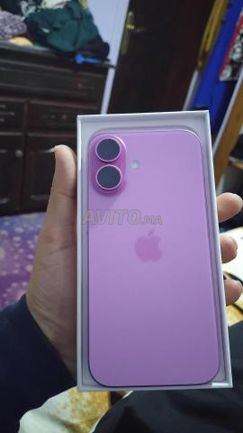iPhone 16 normal neuf