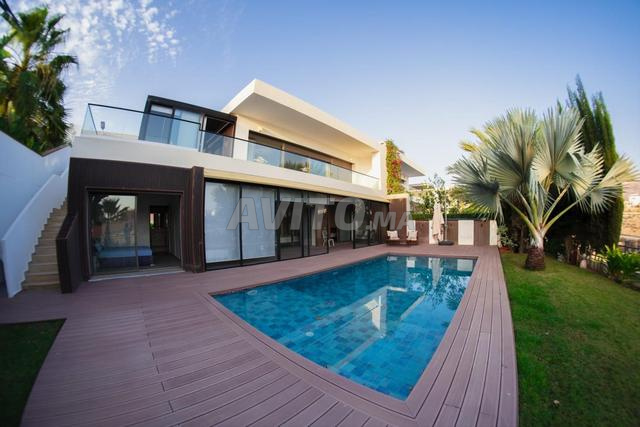 للإيجار - فيلا فاخرة في تغازوت باي