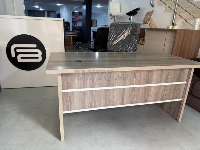 مكاتب إدارية عملية ومريحة للعمل اليومي - 2