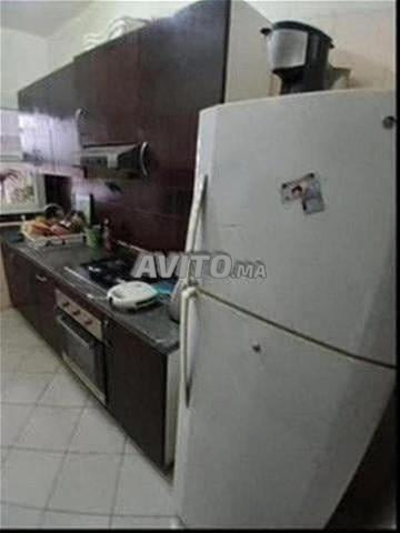 مفروش فتاتان أو فتيان أعزب المصعد موقف سيارات - 2