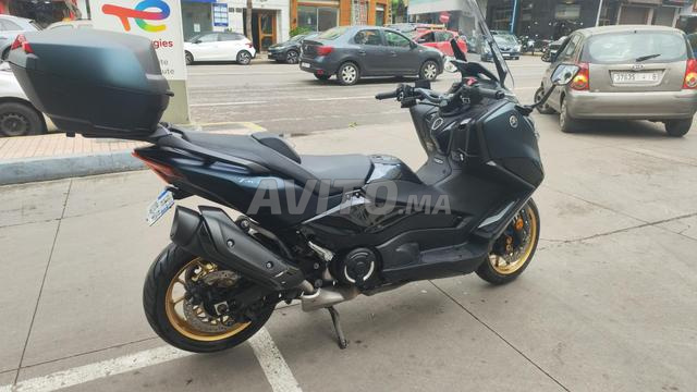 Tmax 2022 dédouané 2026 - 2