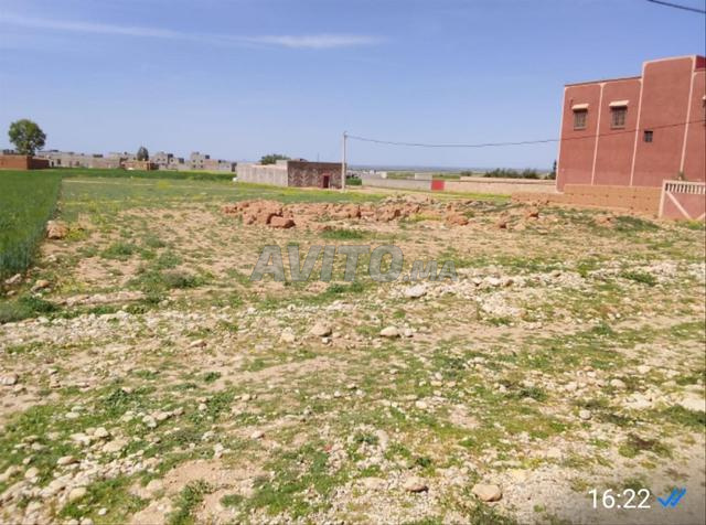 أرض للبيع على شارع - 2