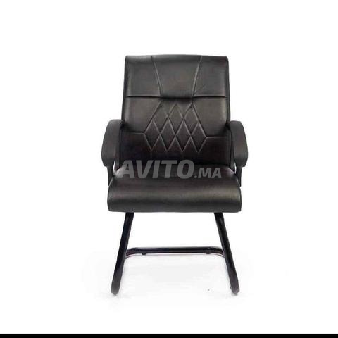 Chaise de bureau / Vestiaire - 2