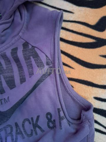 سترة نايكي تي شيرت M أصلية - 2