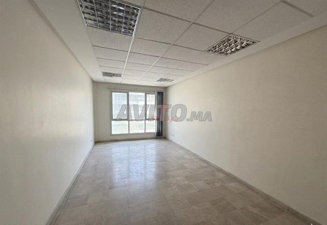 Location Bureau de 101 m² à Casablanca - 2