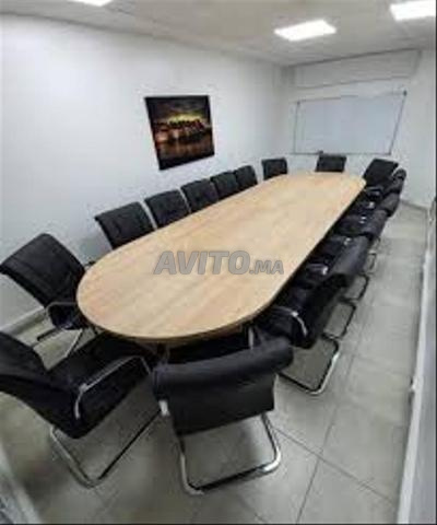 ✔️ Tables de différentes tailles adaptées à tous les espaces