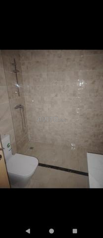 شقة 3 غرف وصالون فارغة في إيسلان - 2