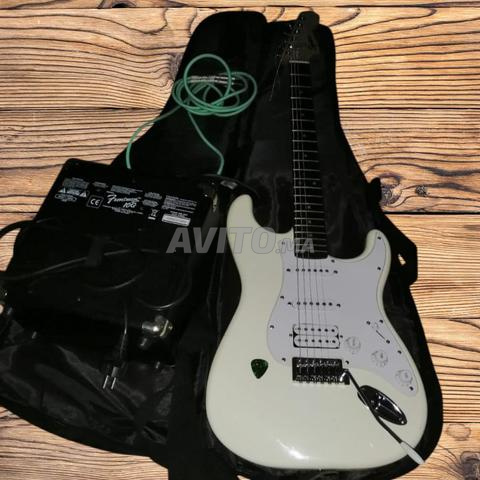 Pack Complet Squier by Fender Stratocaster - 2