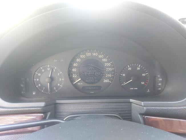 Mercedes-benz w211 E220 1500 dh vignette.