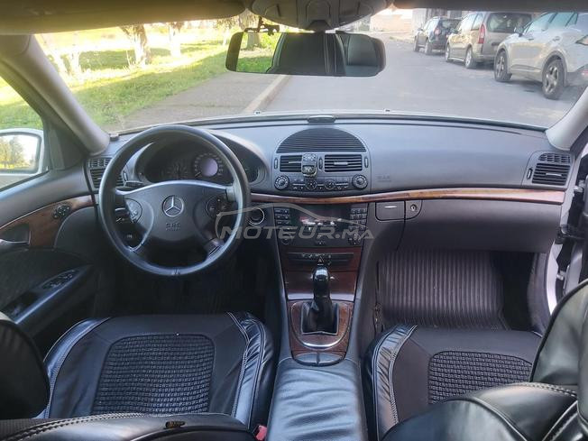 Mercedes-benz w211 E220 1500 dh vignette.