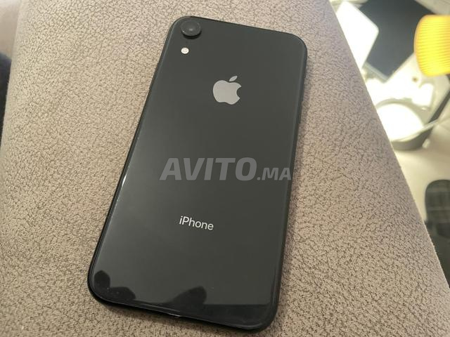 iPhone XR 64 Go