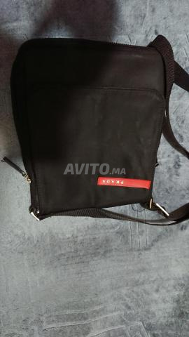 حقيبة كتف برادا سبورت تيسوتو نايلون بغطاء