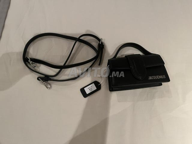 حقيبة جاكيموس سوداء للبيع، بحالة جديدة - 2