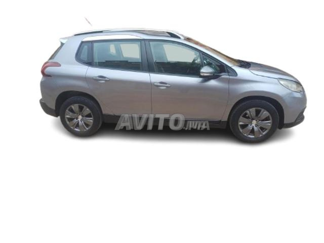 Peugeot 2008 Diesel Manuelle 2018 à Casablanca