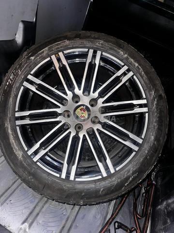 4 pneus jantes PORSCHE