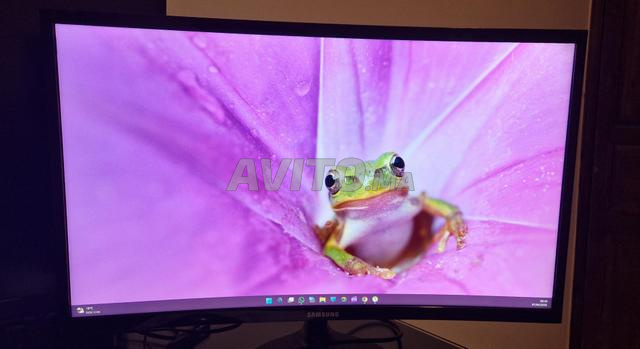Écran Samsung Moniteur 24 Pouces CURVED