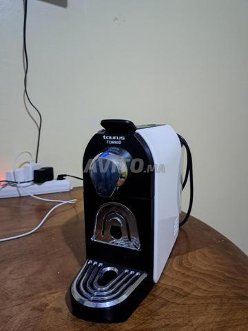 آلة لتحضير القهوة