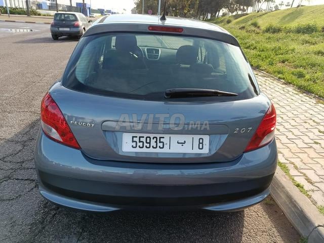 Peugeot 207 Essence Manuelle 2010 à Casablanca