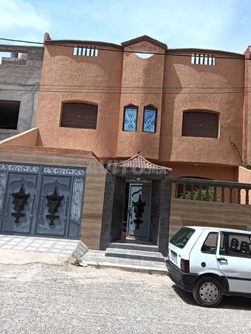 فيلا للبيع بأولاد تايمة