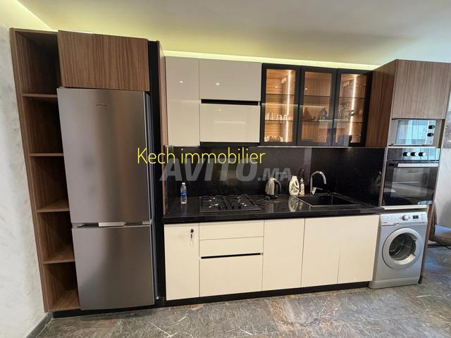 شقة جميلة بغرفة نوم واحدة مفروشة وعصرية - 2