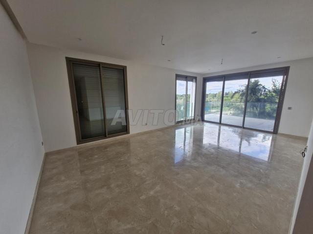 Appartement à louer à Souissi Rabat - image 3