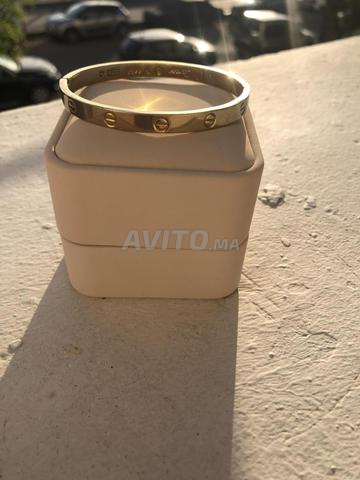 سوار أنيق وعصري للبيع - 2