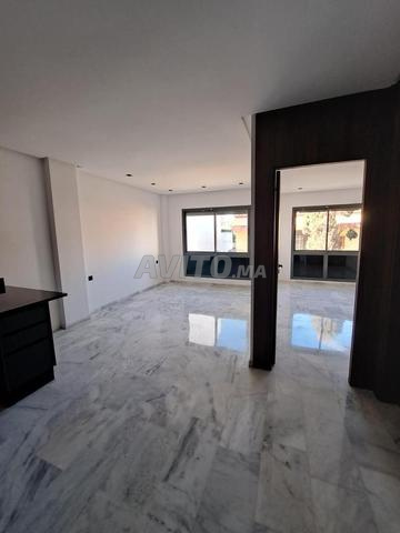 Studio à louer - image 3