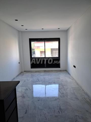 Studio à louer - image 2