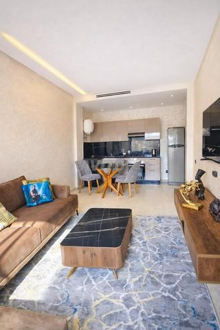 STUDIO HAUT STANDING MEUBLÉ ET LUMINEUX - 2