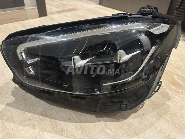 طبق أمامي يسار مرسيدس E220