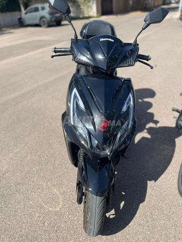 دراجة نارية لا تزال جديدة