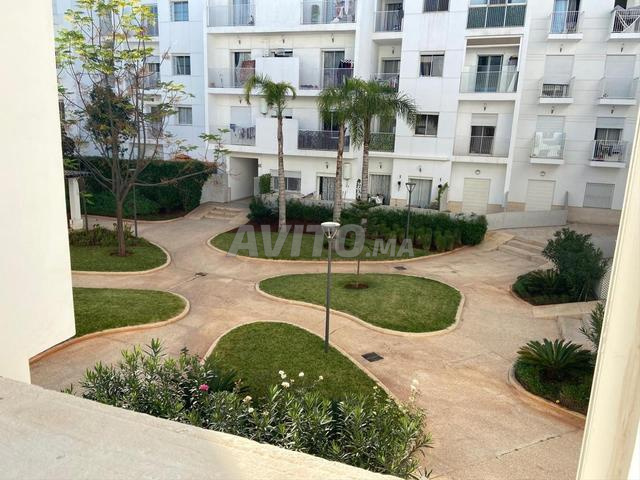 شقة عنبر 1 مساحة 100 متر مربع مشمسة جيدًا - 2