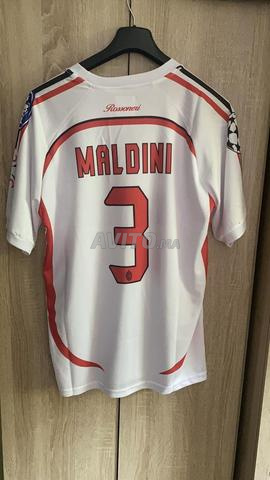 ملابس ميلان 2007 للبيع - 2