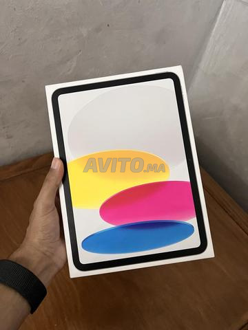 iPad A16 Silver Neuf avec Chargeur Complet