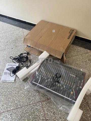 معدات موسيقية 3 بيانو 2 خلاط - 2