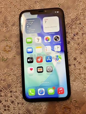 iPhone 11 64 Go - 2