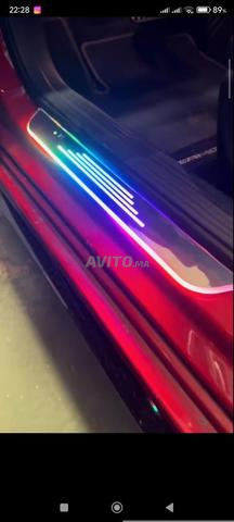 Seuil de porte de voiture lumineux