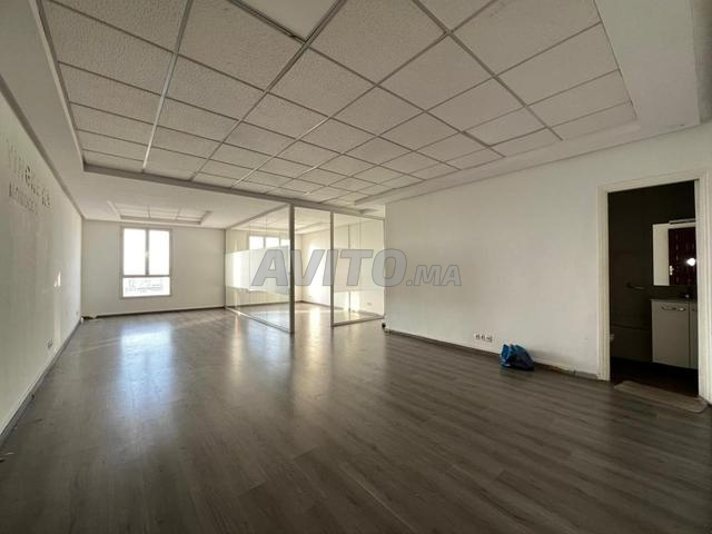 À louer local Commercial à boulevard Anfa -7000dh - 2
