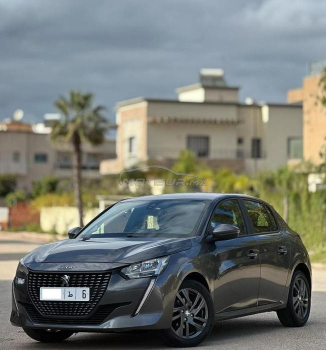Peugeot 208 active modèle 2021 très bon état 