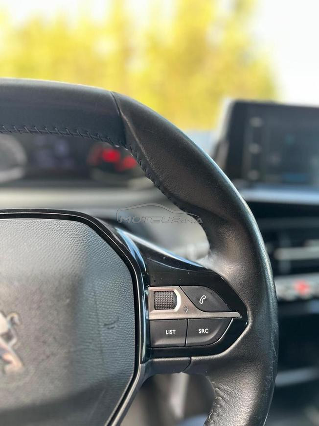 Peugeot 208 active modèle 2021 très bon état 