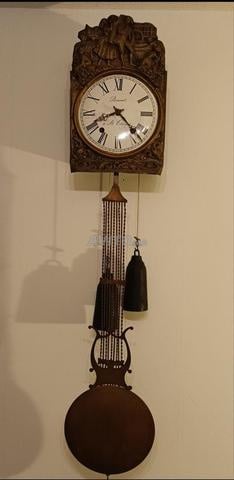 Comtoise Morbier française Perrenet St. Etienne