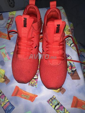 PUMA NOUVEAU TAILLE 43 rouge